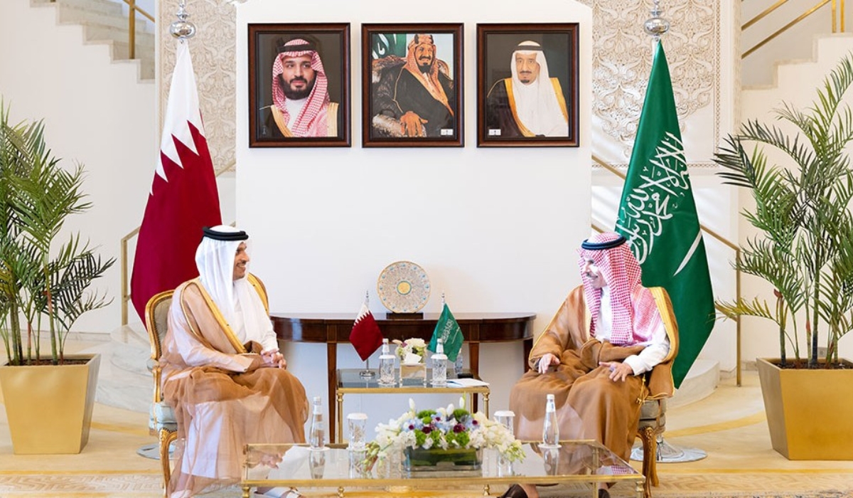 Qatar PM Meets Saudi Foreign Minister in Riyadh, Discusses Regional Developments